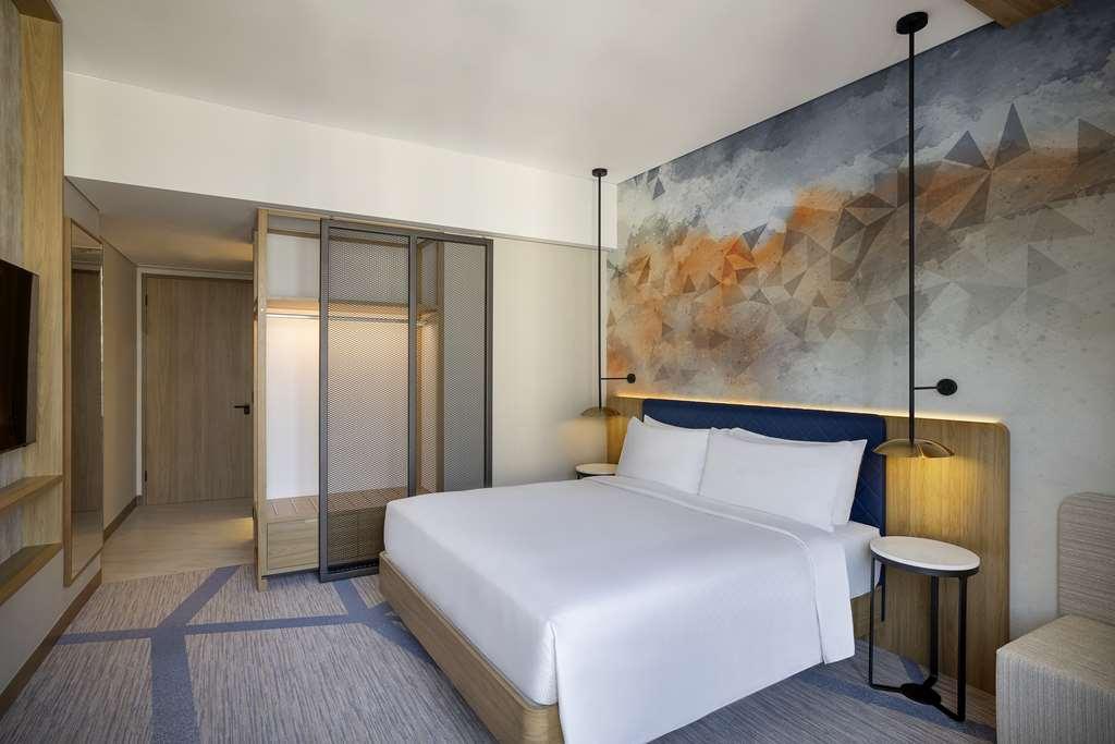 Hilton Garden Inn Dubai Business Bay Bilik gambar
